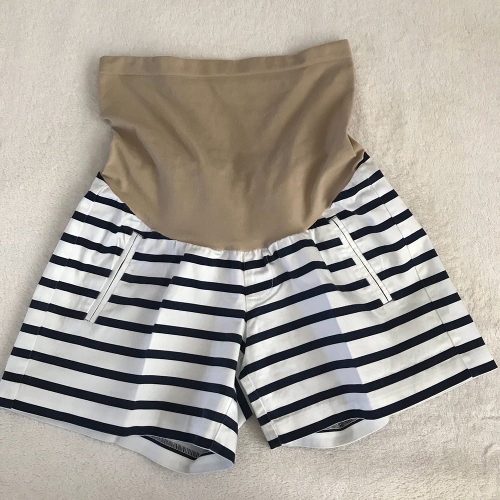 Maternity shorts, S small .